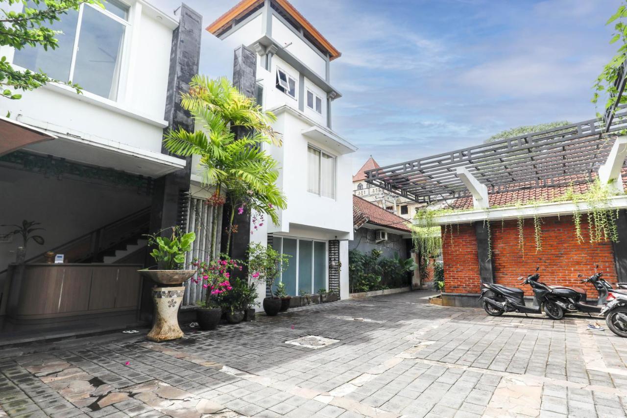 Puri Bagus Villa Legian Kuta Exterior photo